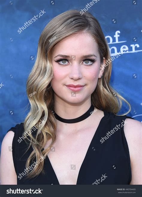 elizabeth lail fapello,fapello 